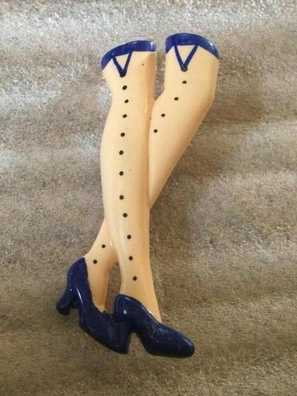Legs Pin